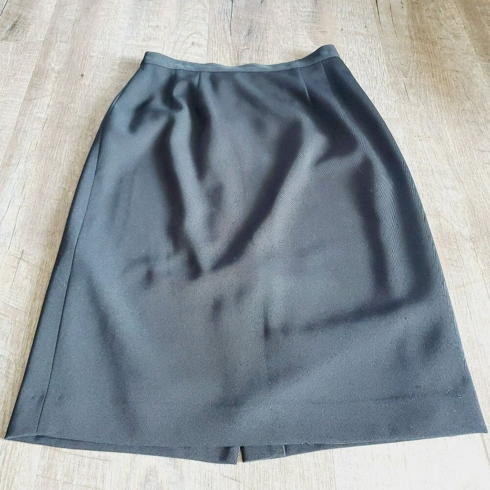 Kasper & Company ASL Black Skirt Petite Size 6P Knee/Past Knee length